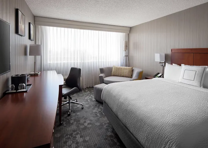 Courtyard By Marriott Richmond Berkeley